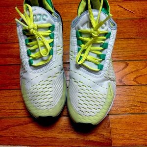 Girls Nike Air Max Size 5